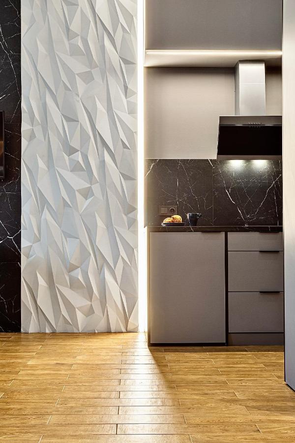 Central Family Boutique Apartments 2 Lviv Buitenkant foto
